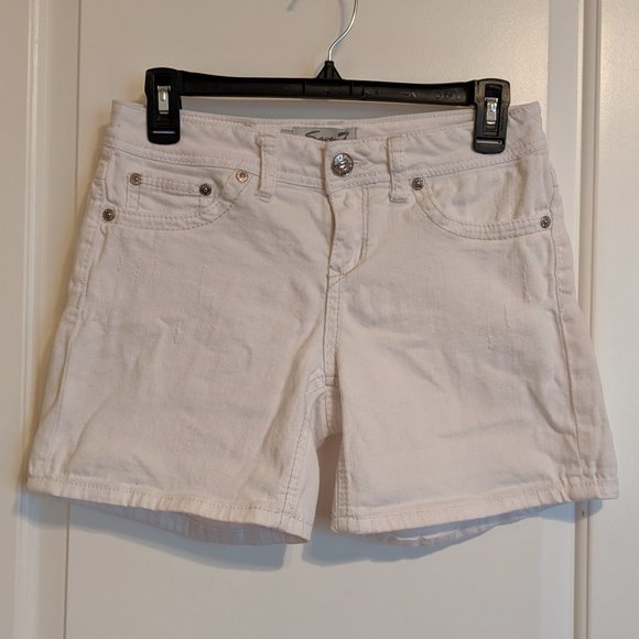 3/$20 / Seven7 / White Denim Shorts - Picture 2 of 8